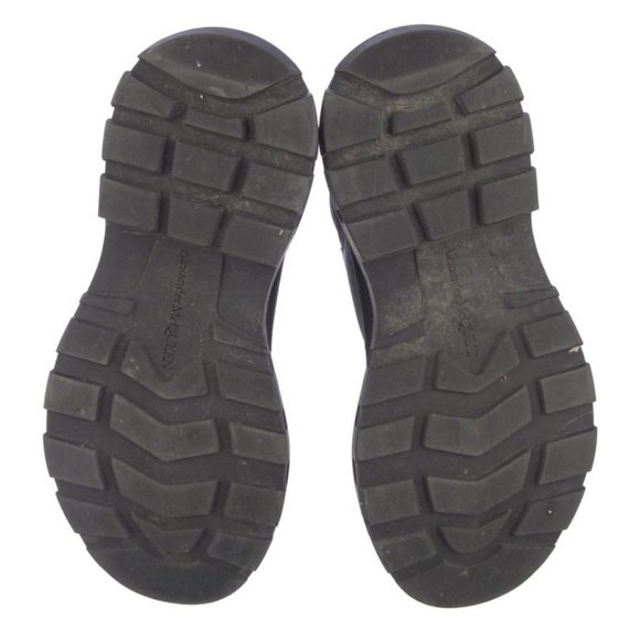 Alexander McQueen Tread Slick Ankle Boots - Picture 5 of 6